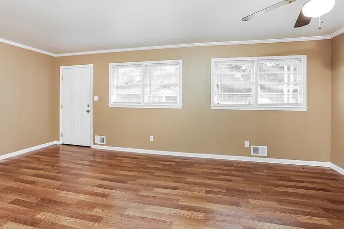 1320 N Cherokee Ave — Photo 6