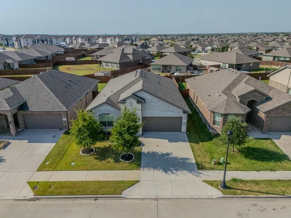 521 Dunmore Dr, Haslet, TX 76052