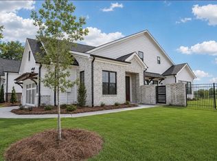 118 Herring Dr, Hoschton, GA 30548
