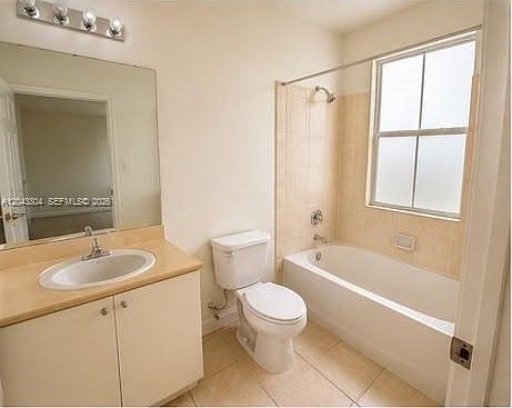 4th image of 2150 Shoma Dr #226