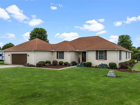 3rd image of 3984 Morningside Cir
