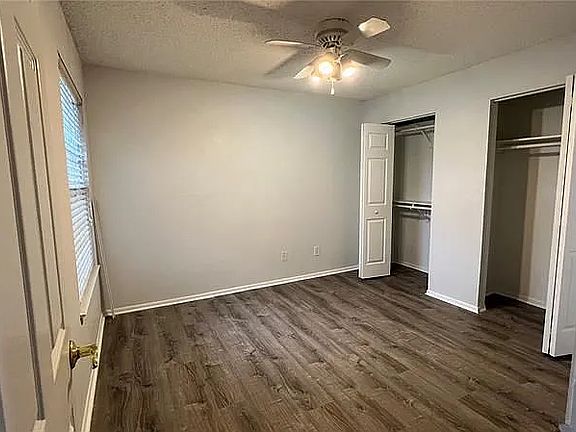 5th image of 3724 Idlebrook Cir APT 212