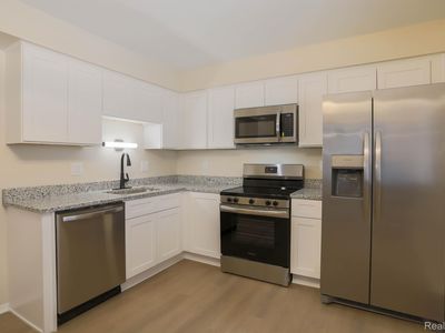 30458 Utica Rd, Roseville, MI, 48066