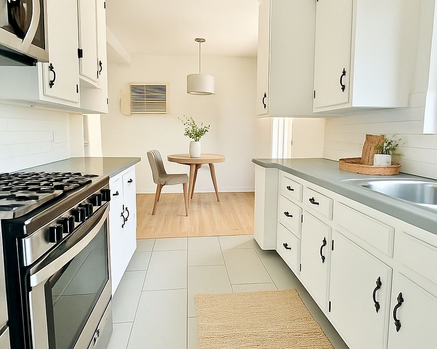 1st image of 11153 1/2 La Maida St