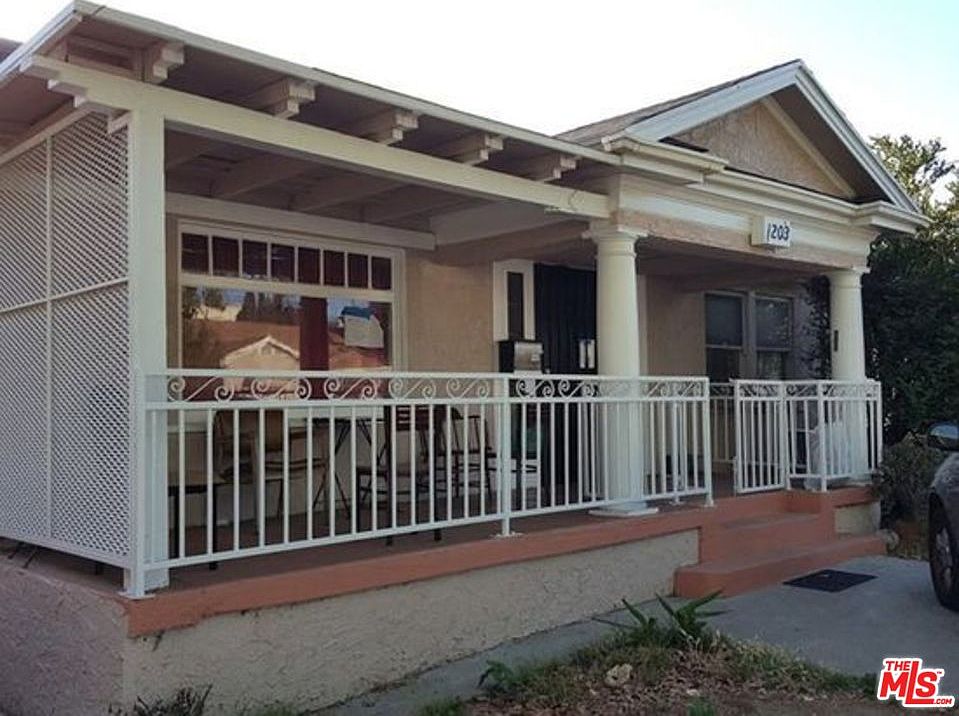 1st image of 1203 N Alexandria Ave