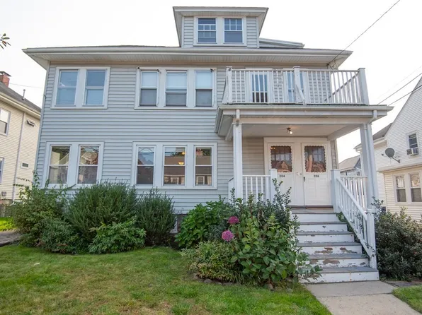 204-206 Manthorne Rd, West Roxbury, MA 02132
