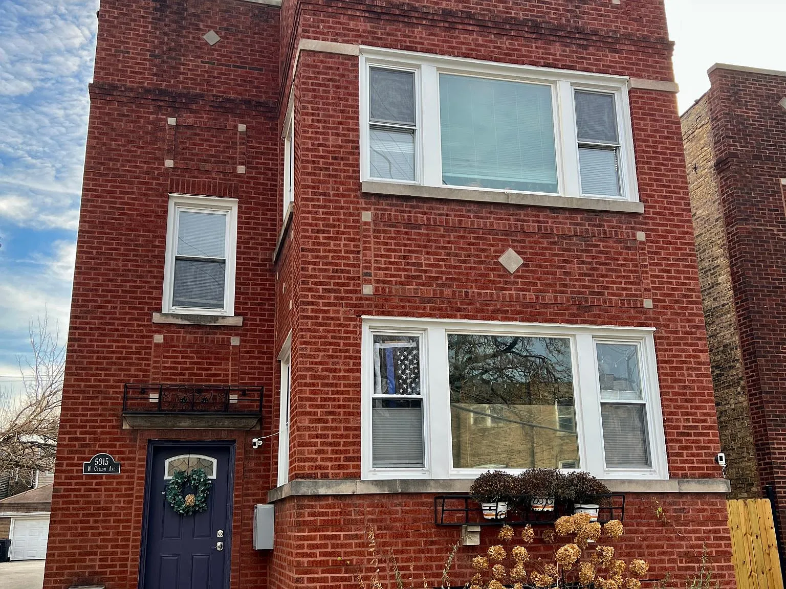 2 bed, 1200 sqft, $1,950 — Photo 1