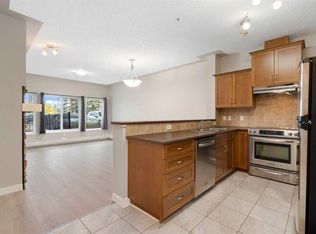 20 E Discovery Ridge Close SW #101, Calgary, AB T3H5X4