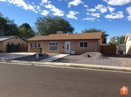 1st image of 807 E 23rd St