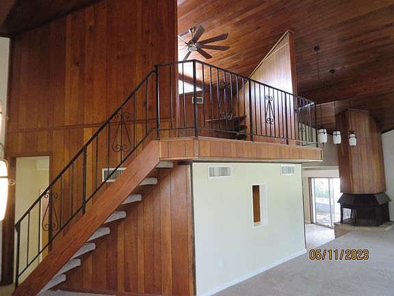5th image of 8727 Meadowbrook Dr