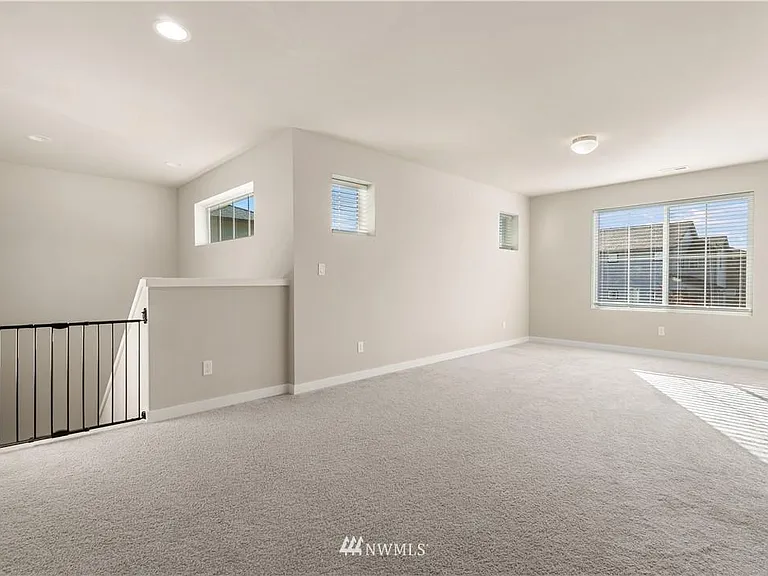 7810 21st Ave SE — Photo 10