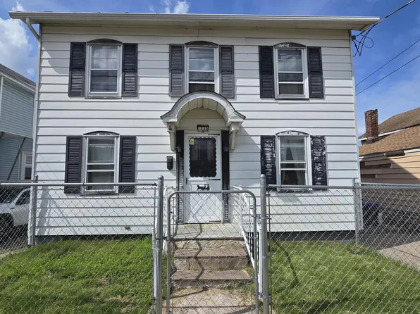 733 Main St, Sugar Notch, PA 18706