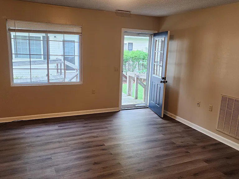 2816 Broad St #2816 — Photo 2