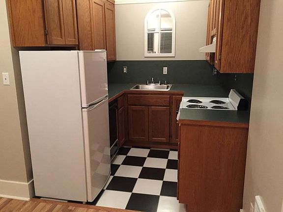 4th image of 602 N I St #604-1/2