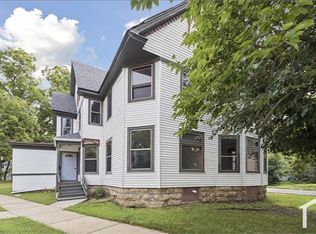 541 Woodlawn Ave #1, Rockford, IL 61103