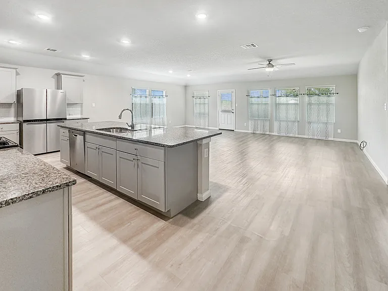 518 Summersweet Rd — Photo 8