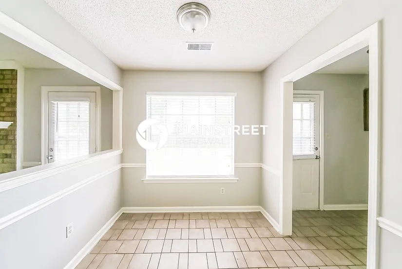 6575 N Pine Top Circle — Photo 3