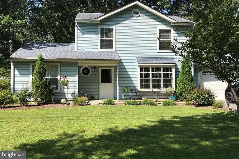 1st image of 29 Vine St