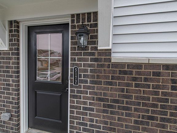 5th image of 5172 Hazeltine Ln #2-301