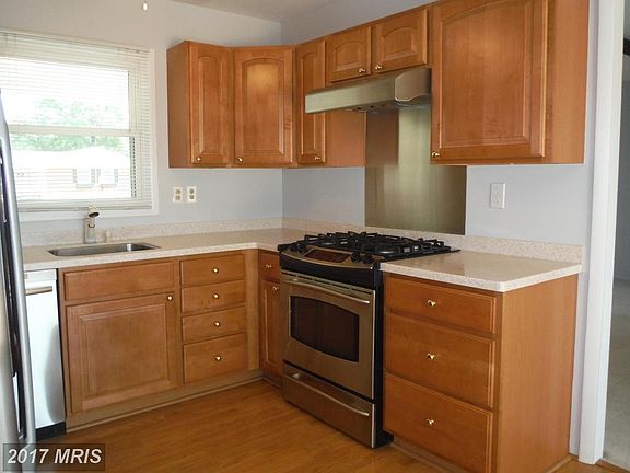 5th image of 4445 Majestic Ln