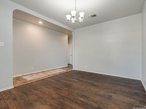 5th image of 2656 GALLANT FOX DR
