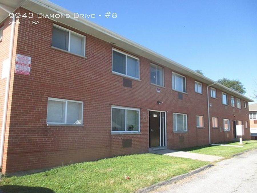 2nd image of 9943 Diamond Dr APT 8