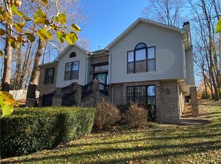 5915 Mark Ct, Martinsville, IN 46151