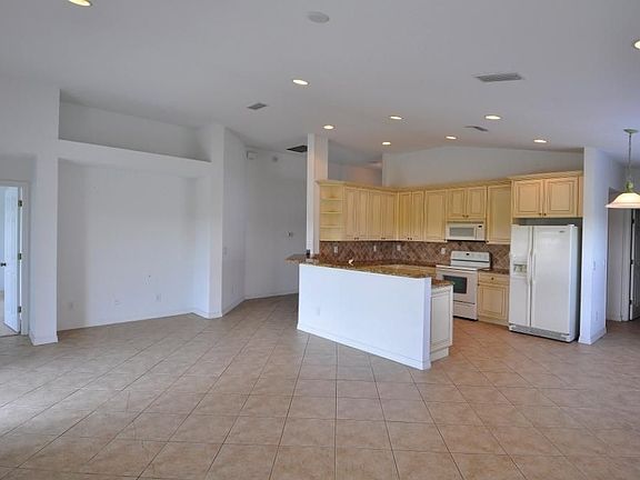 5th image of 11533 Mountain Bay Dr