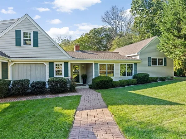 250 River St, Norwell, MA 02061