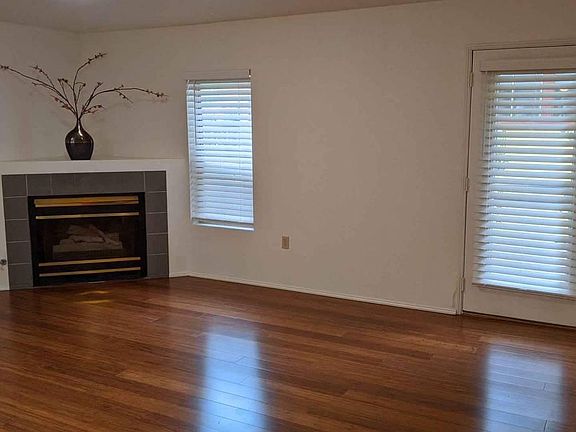 2nd image of 6909 Weedin Pl NE