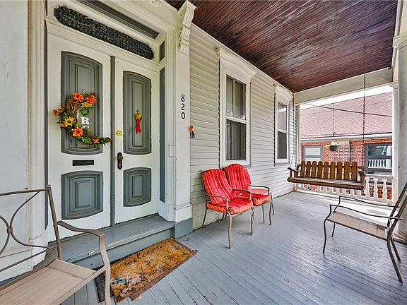 3rd image of 820 Ferry St