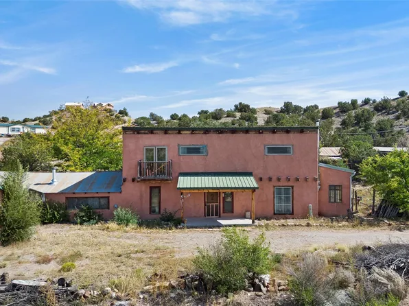 7 Casas Viejas Rd, Ojo Caliente, NM 87549