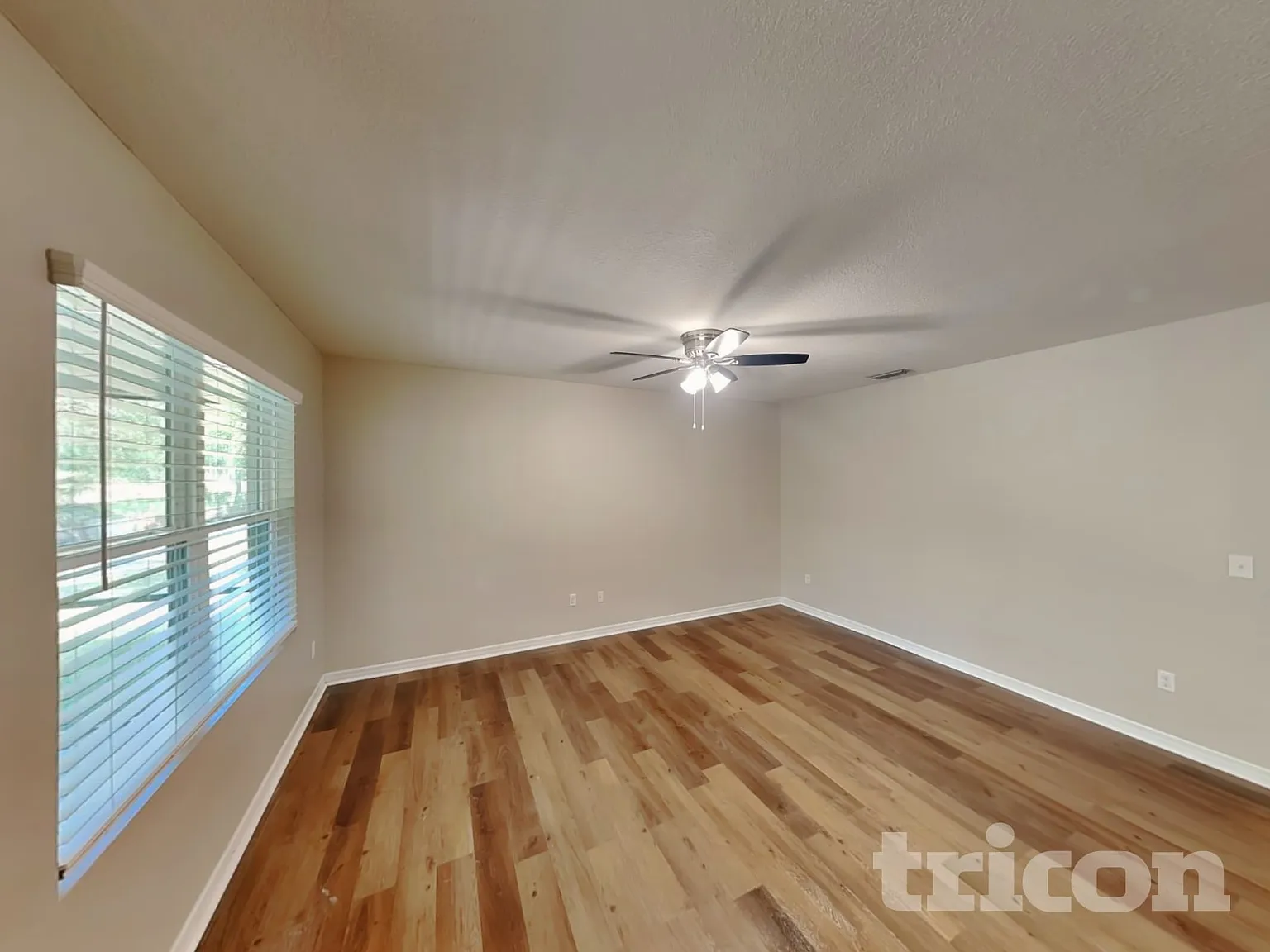 7027 57th Terrace E Palmetto FL — Photo 2