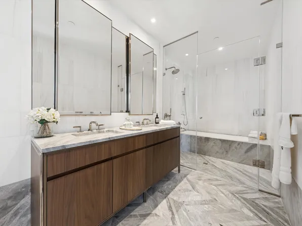 150 East 23rd Street image 7 of 17