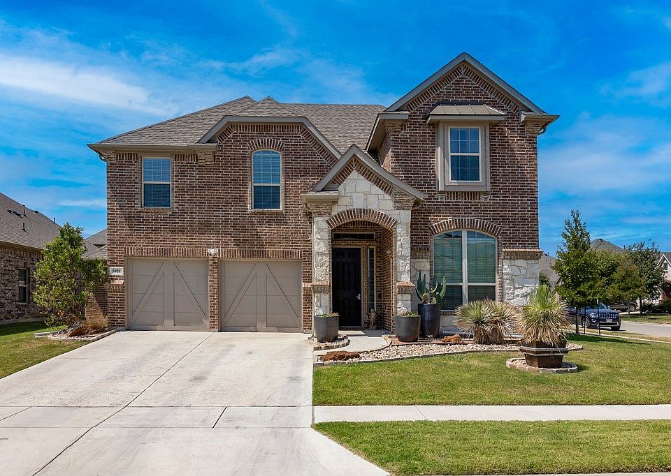 1st image of 5921 Cambridge Dr
