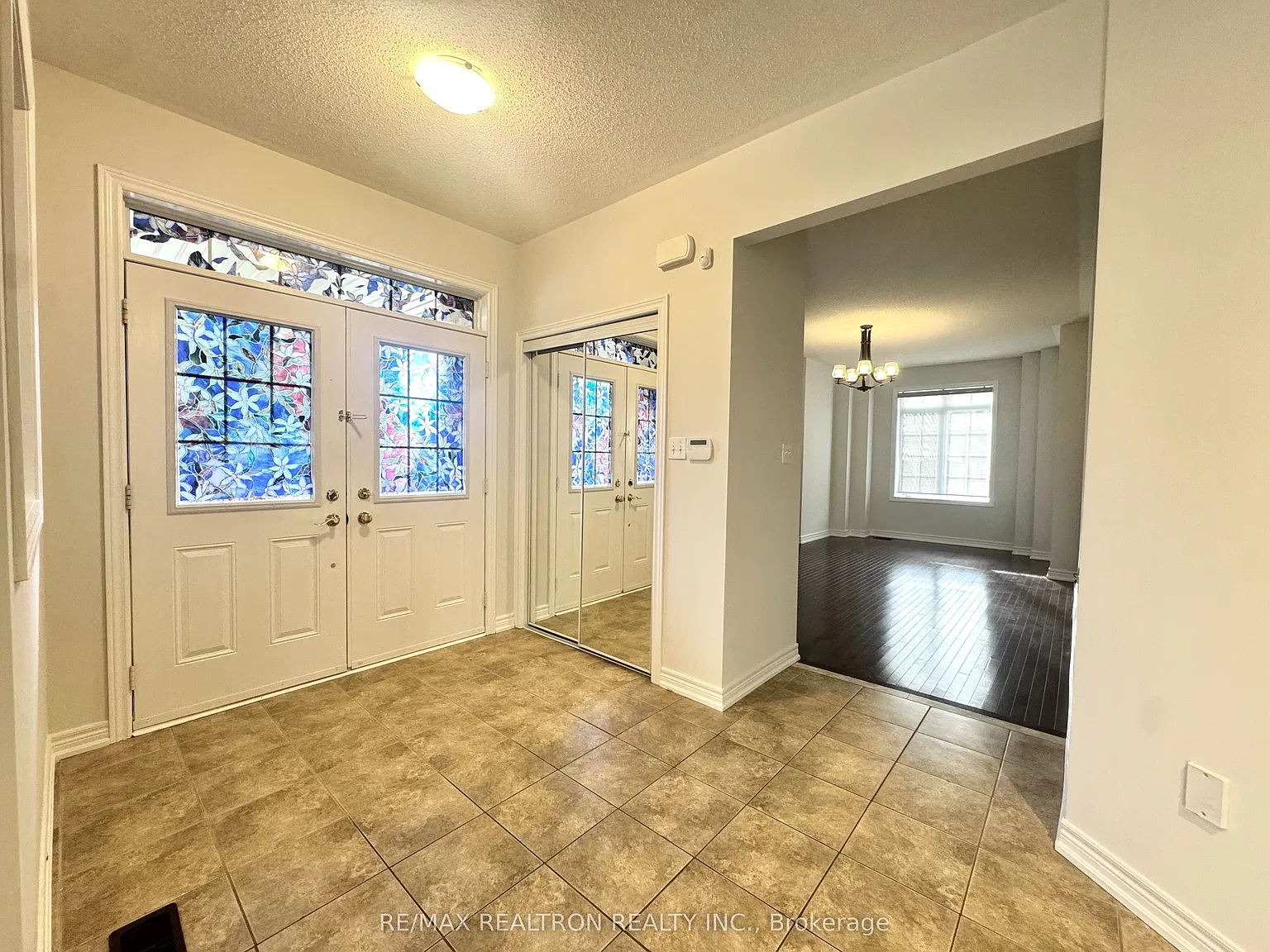 4 bed, $3,750 — Photo 4