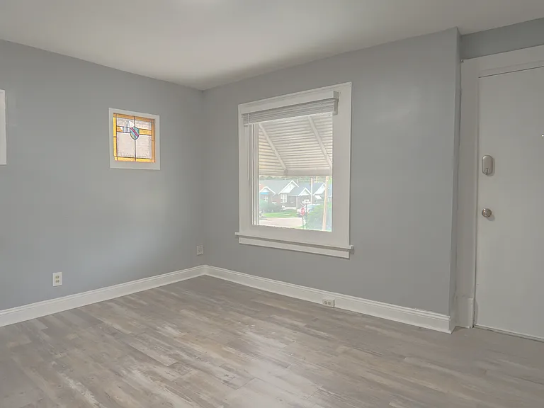 6112 Huntsville Ave — Photo 2