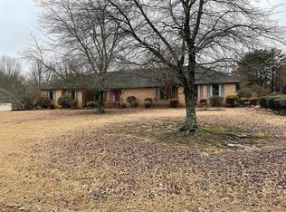 131 Shadow Ridge Dr, Jackson, TN 38305