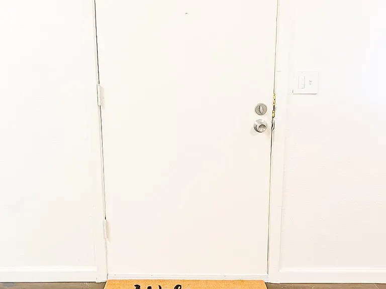 200 E Courtland Pl #10 — Photo 6