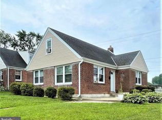1136 Old Ln, Drexel Hill, PA 19026