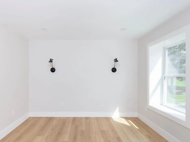 81 Eastry Ct — Photo 3