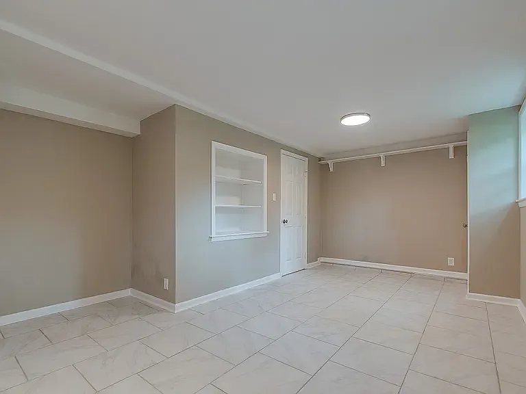 7949 Stallion Dr — Photo 12