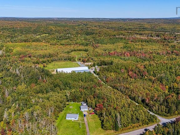 5th image of 1554 Pleasant Valley Rd