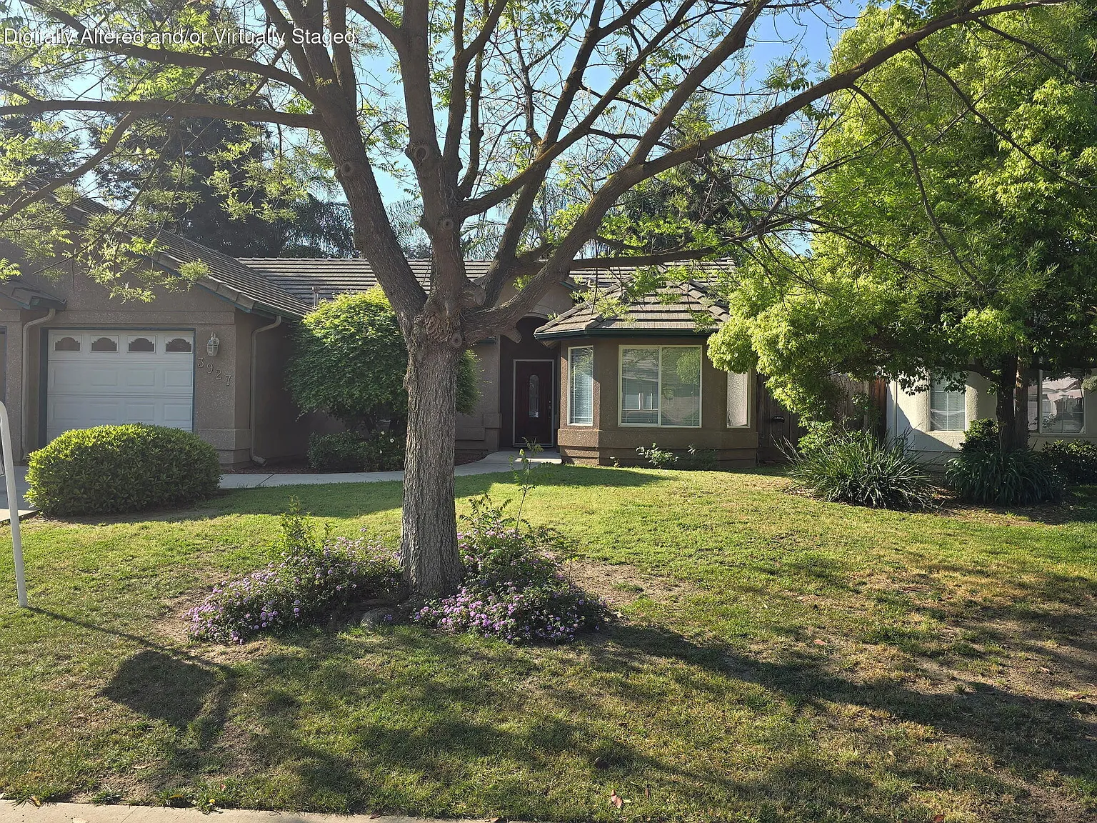 3927 E Center Street photo 1