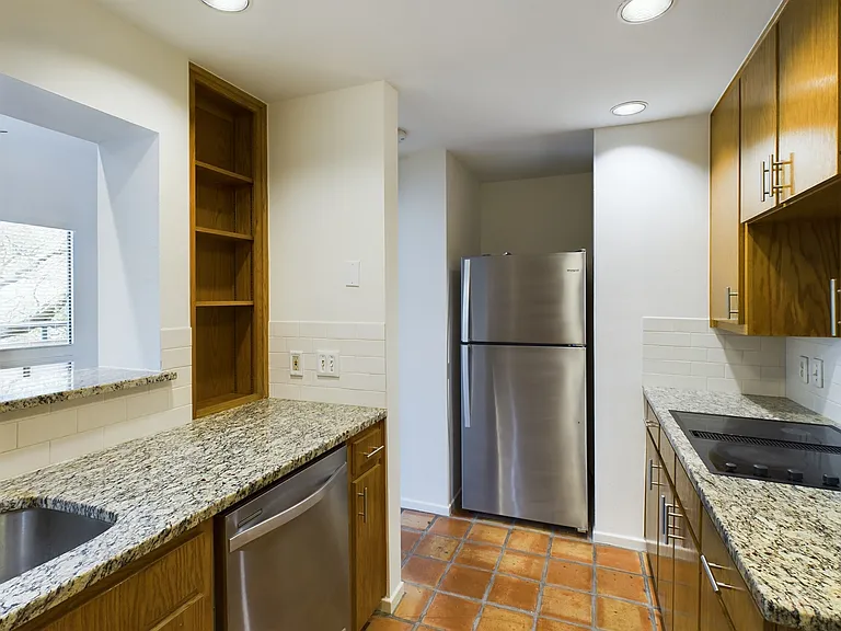 1735 Spyglass Dr — Photo 25