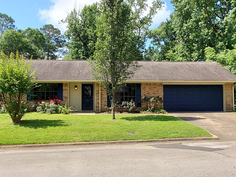 1st image of 419 Willow Oak St