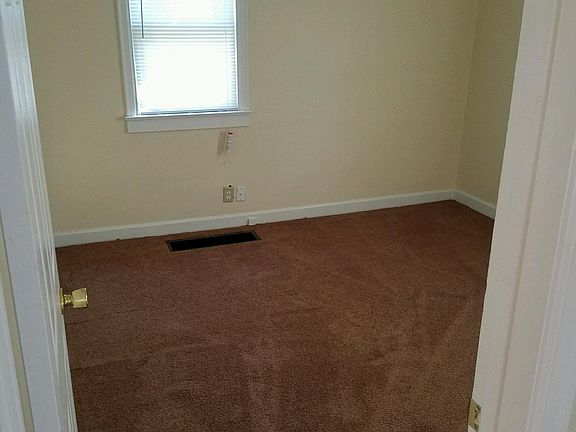 5th image of 333 E Greenview Ave