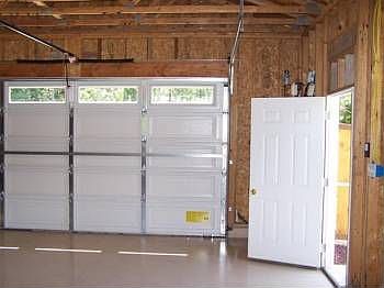 4th image of 101 Birdsong Ln