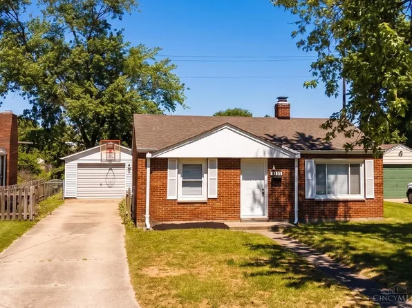 2711 Armco Dr, Middletown, OH 45042