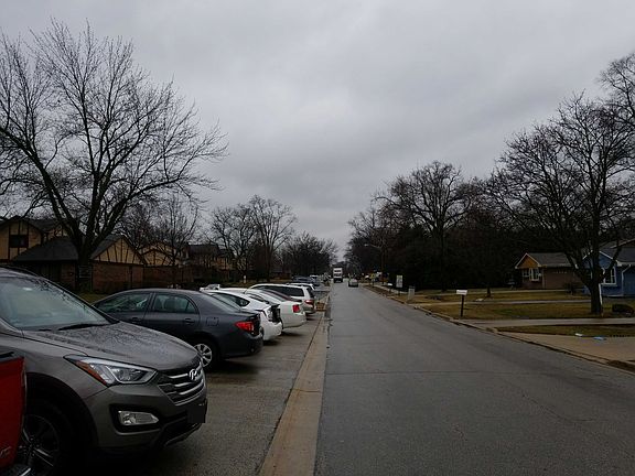 5th image of 1S125 Michigan Ave